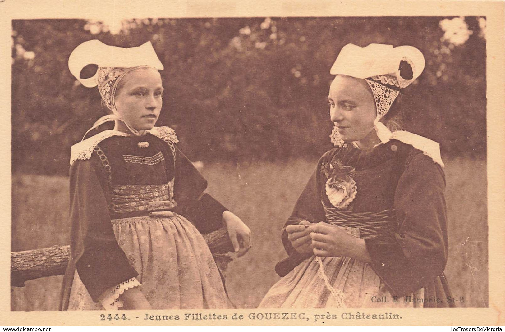 FOLKLORE - Costumes - Jeunes Fillettes De Gouezec - Châteaulin - Carte Postale Ancienne - Costumes