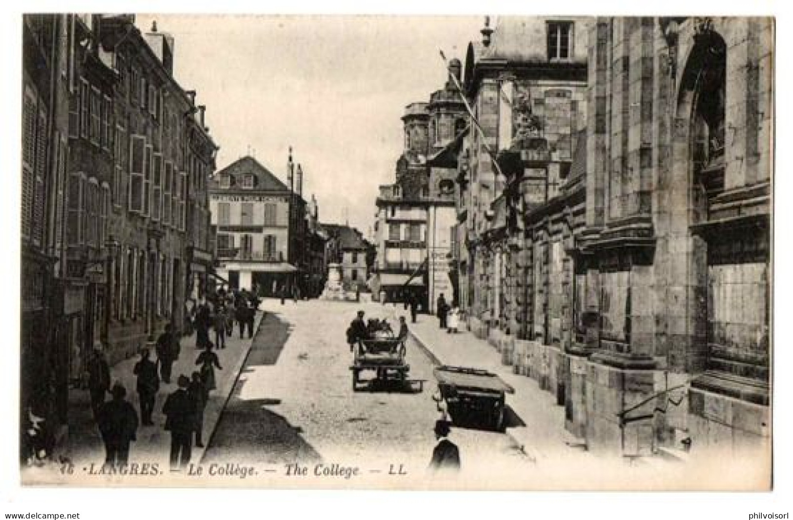 LANGRES LE COLLEGE COMMERCES TRES  ANIMEE - Langres