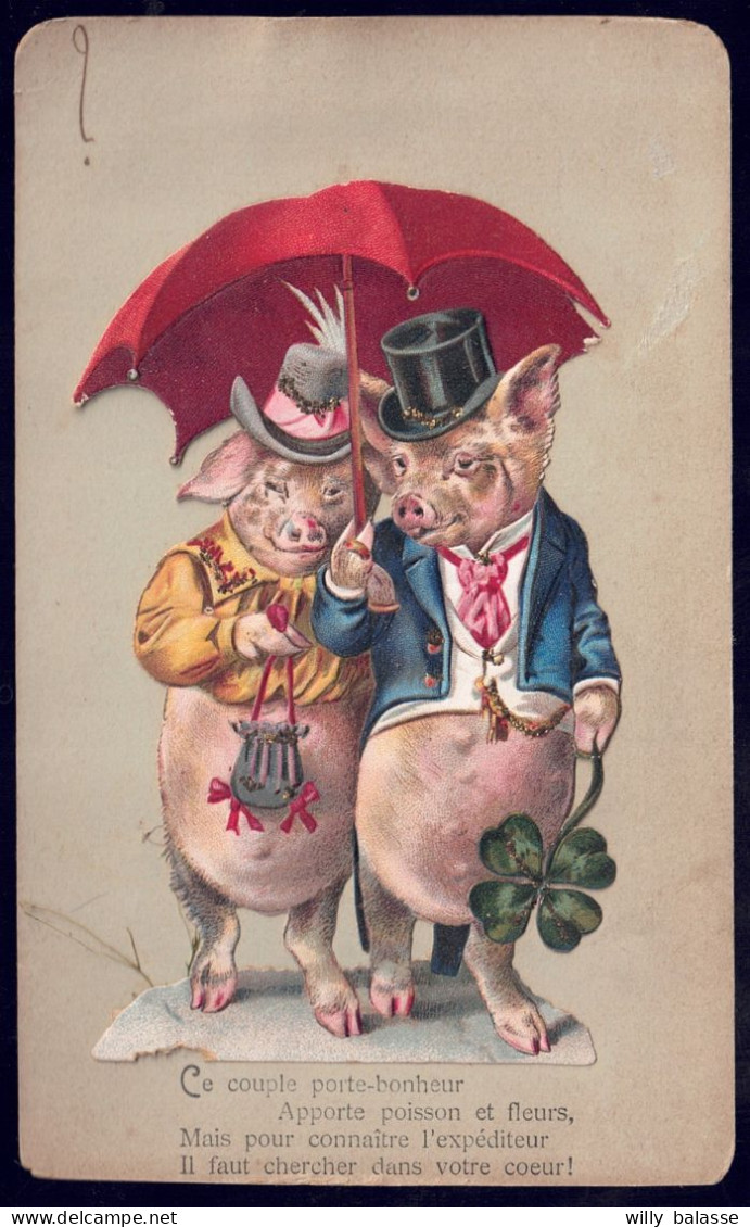 +++ Carte Avec Chromo Gaufré - Relief - Couple De Cochons Humanisés - Pig - Dorure - Trèfle Porte Bonheur  // - Cochons