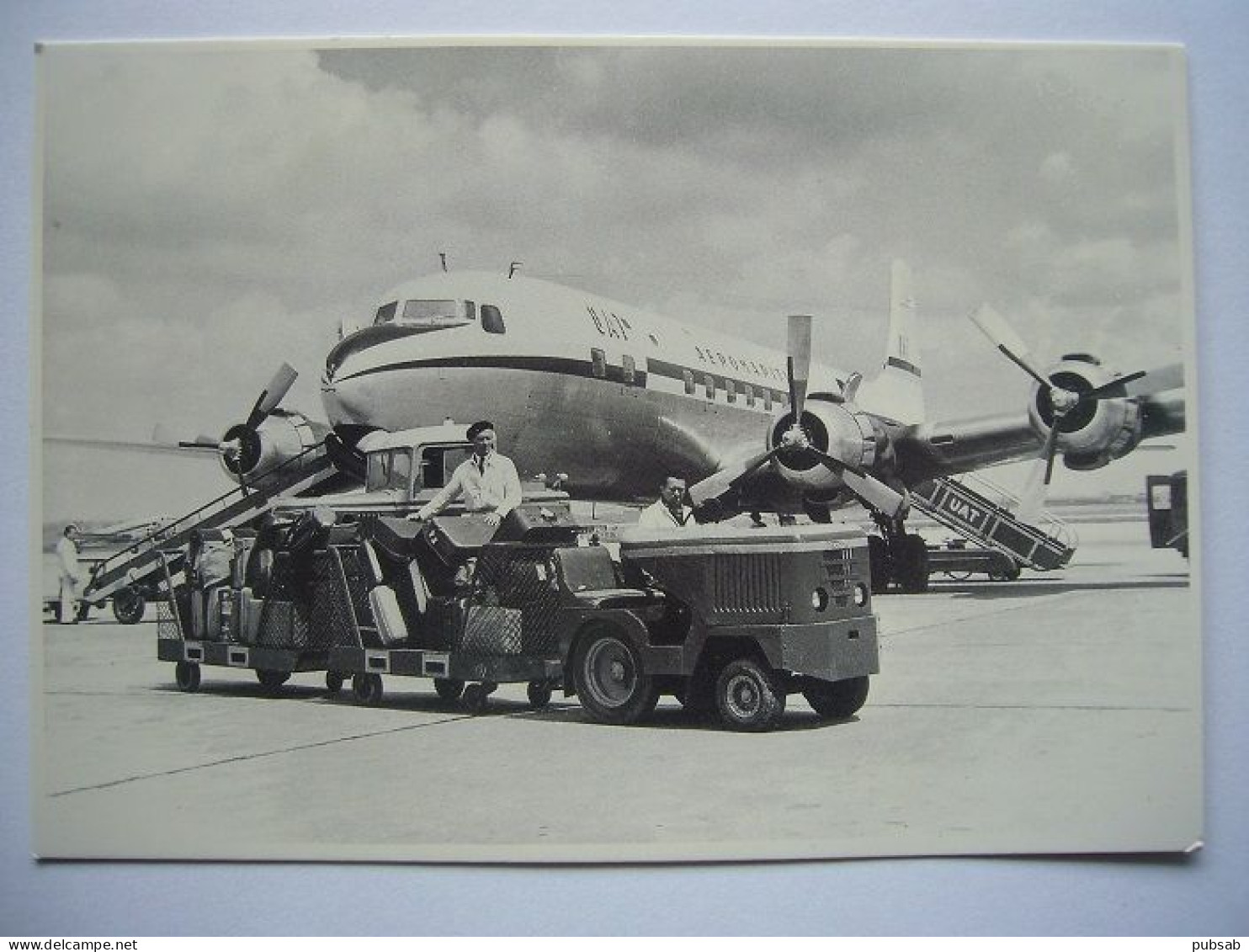 Avion / Airplane / UAT - AEROMARITIME / DC-6 / Seen At Le Bourget Airport / Aéroport / Flughafen - 1946-....: Modern Era