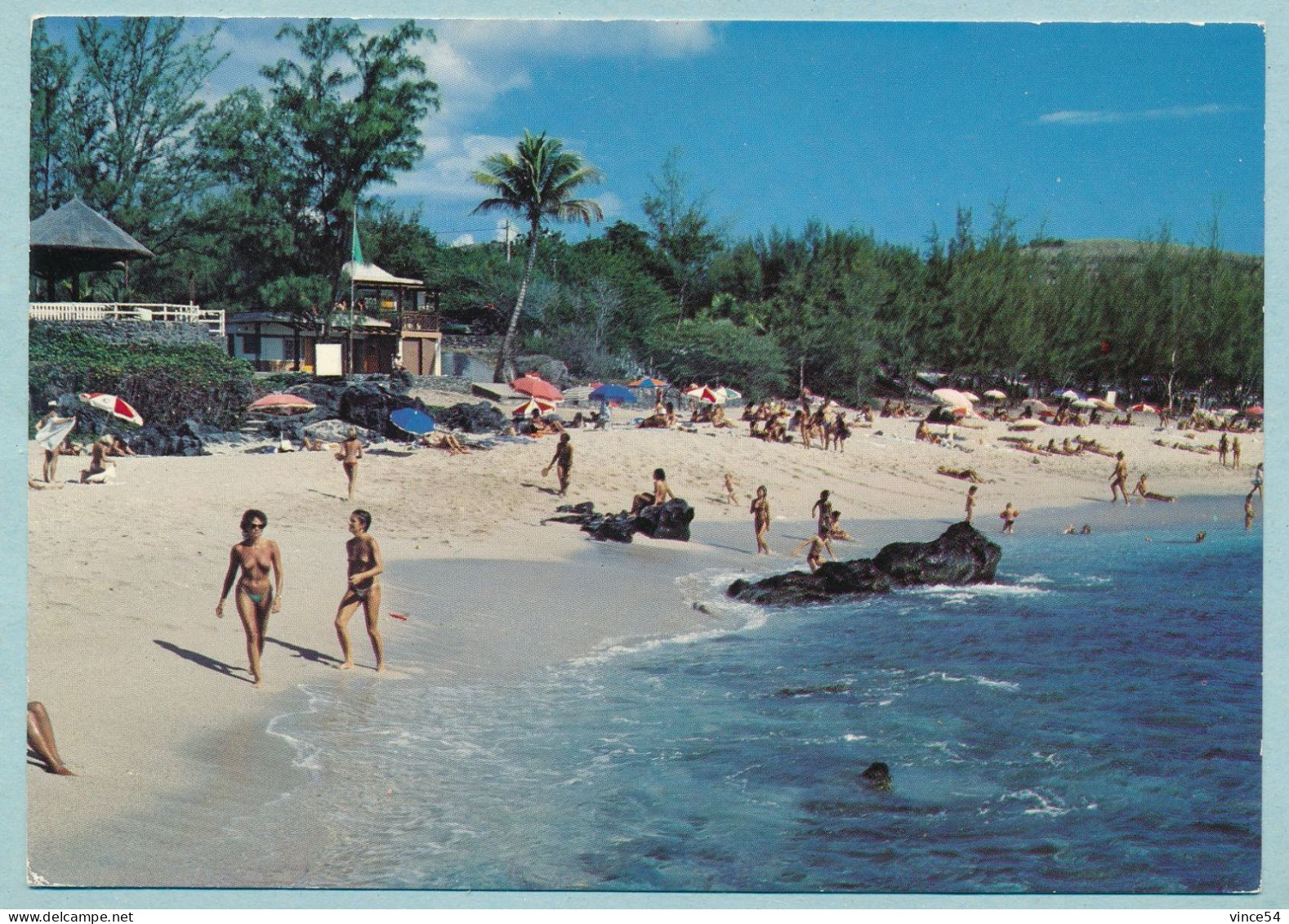 L'ILE DE LA REUNION - Plage Du Boucan Canot - Femmes Seins Nus - Other & Unclassified