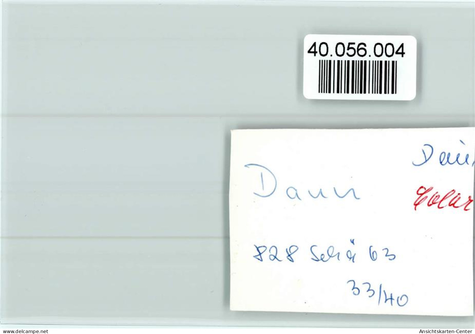 40056004 - Daun - Daun