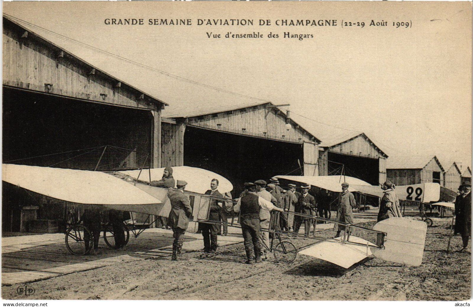 PC AVIATION HANGAR CHAMPAGNE (a55062) - Aerodromes