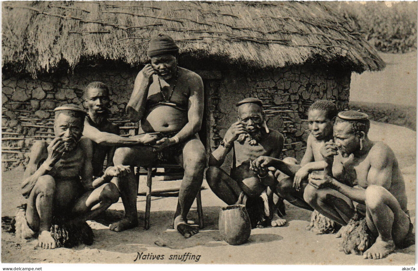 PC AFRICA, SOUTH AFRICA, NATIVES SNUFFING, Vintage Postcard (b53103) - Afrique Du Sud