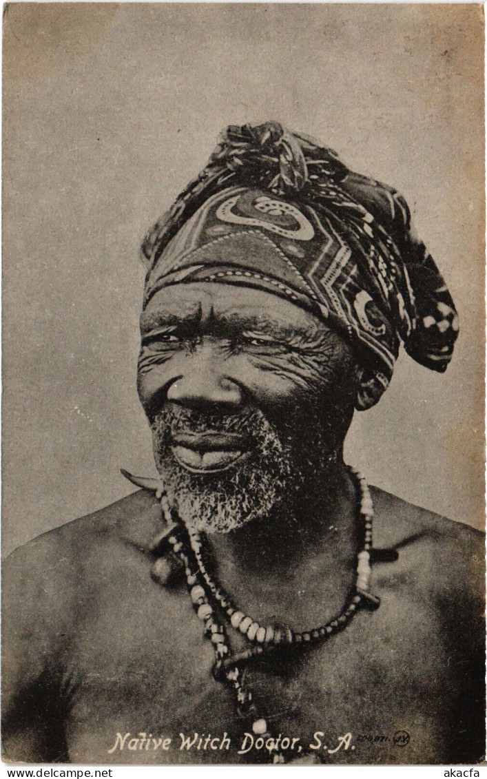 PC AFRICA, SOUTH AFRICA, NATIVE WITCH DOCTOR, Vintage Postcard (b53095) - Sudáfrica