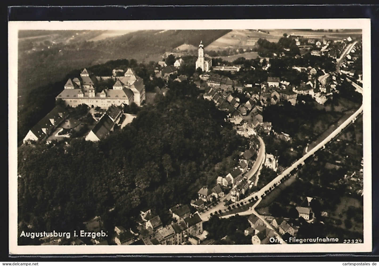 AK Augustusburg /Erzgeb., Ortsansicht, Fliegeraufnahme  - Augustusburg