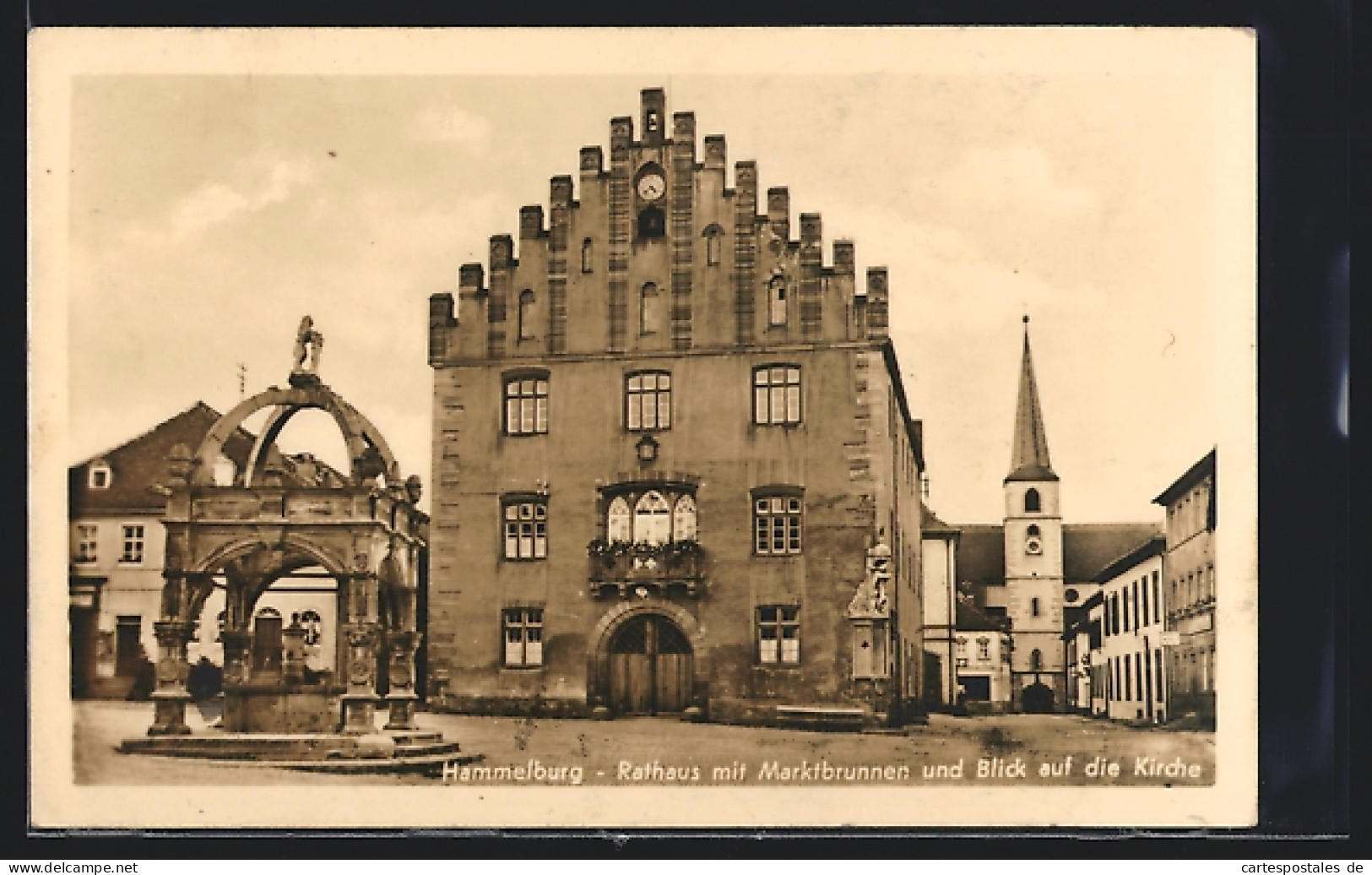 AK Hammelburg, Rathaus Mit Brunnen Und Kirche  - Hammelburg