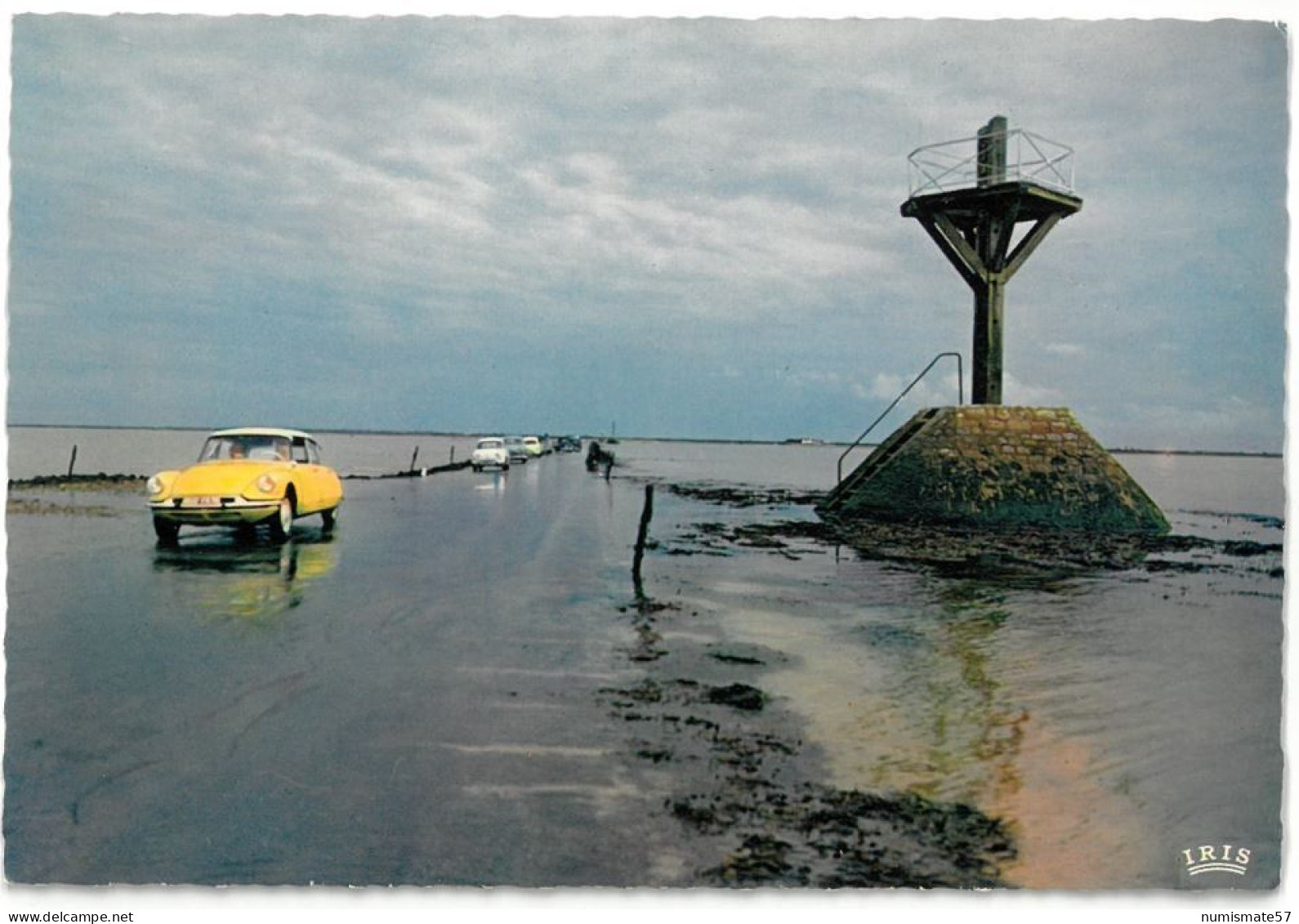 CPSM ILE DE NOIRMOUTIER - Le Passage Du Gois - Ed. Théojac N°35 - ( Citroën DS ) - Ile De Noirmoutier