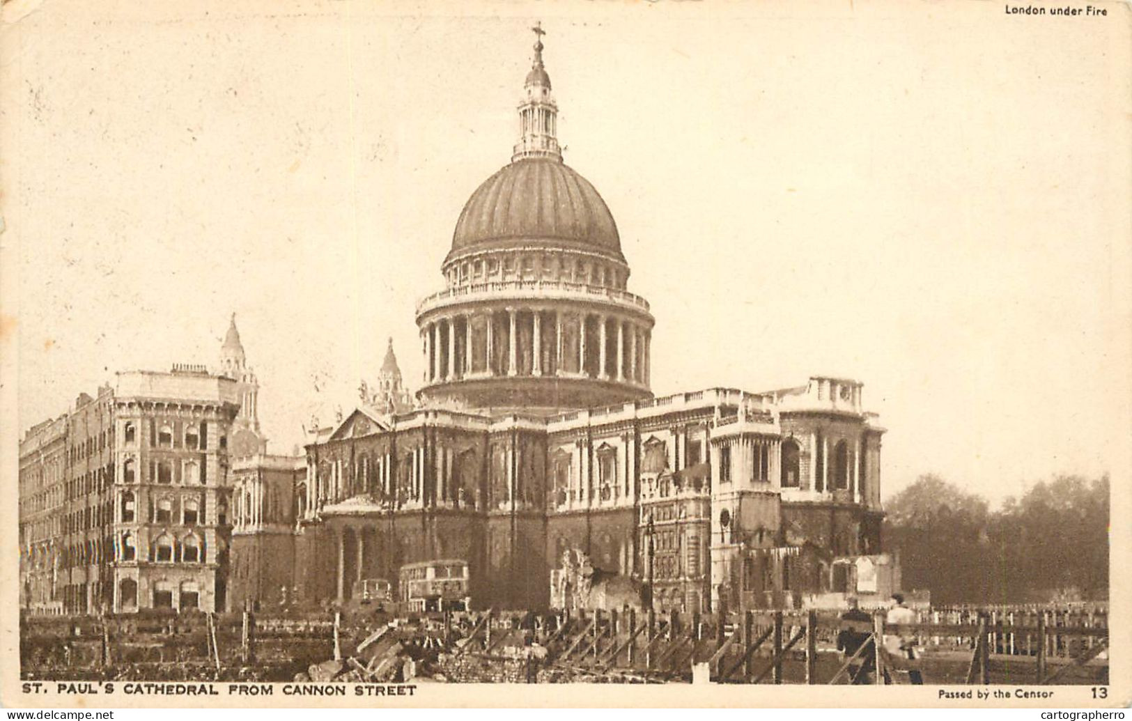 British Churches & Cathedrals London St. Paul' S Cathedral From Cannon Street - Churches & Cathedrals