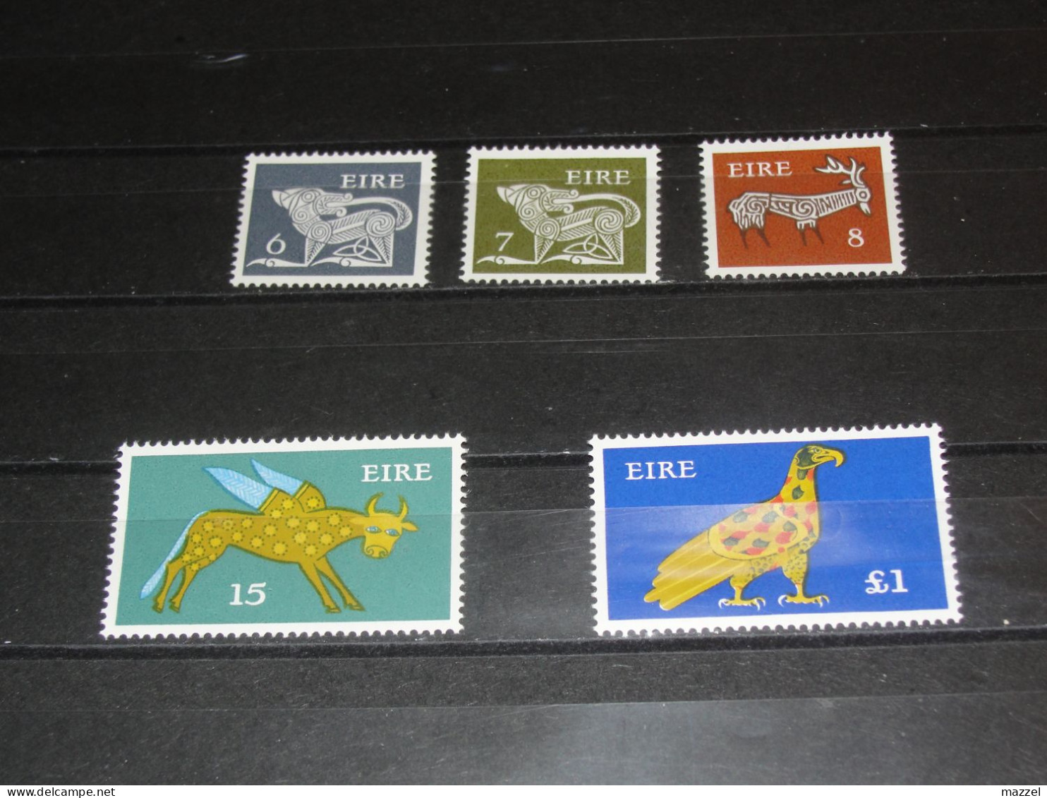 IERLAND,  SERIE  317-321   POSTFRIS ( MNH) - Ongebruikt