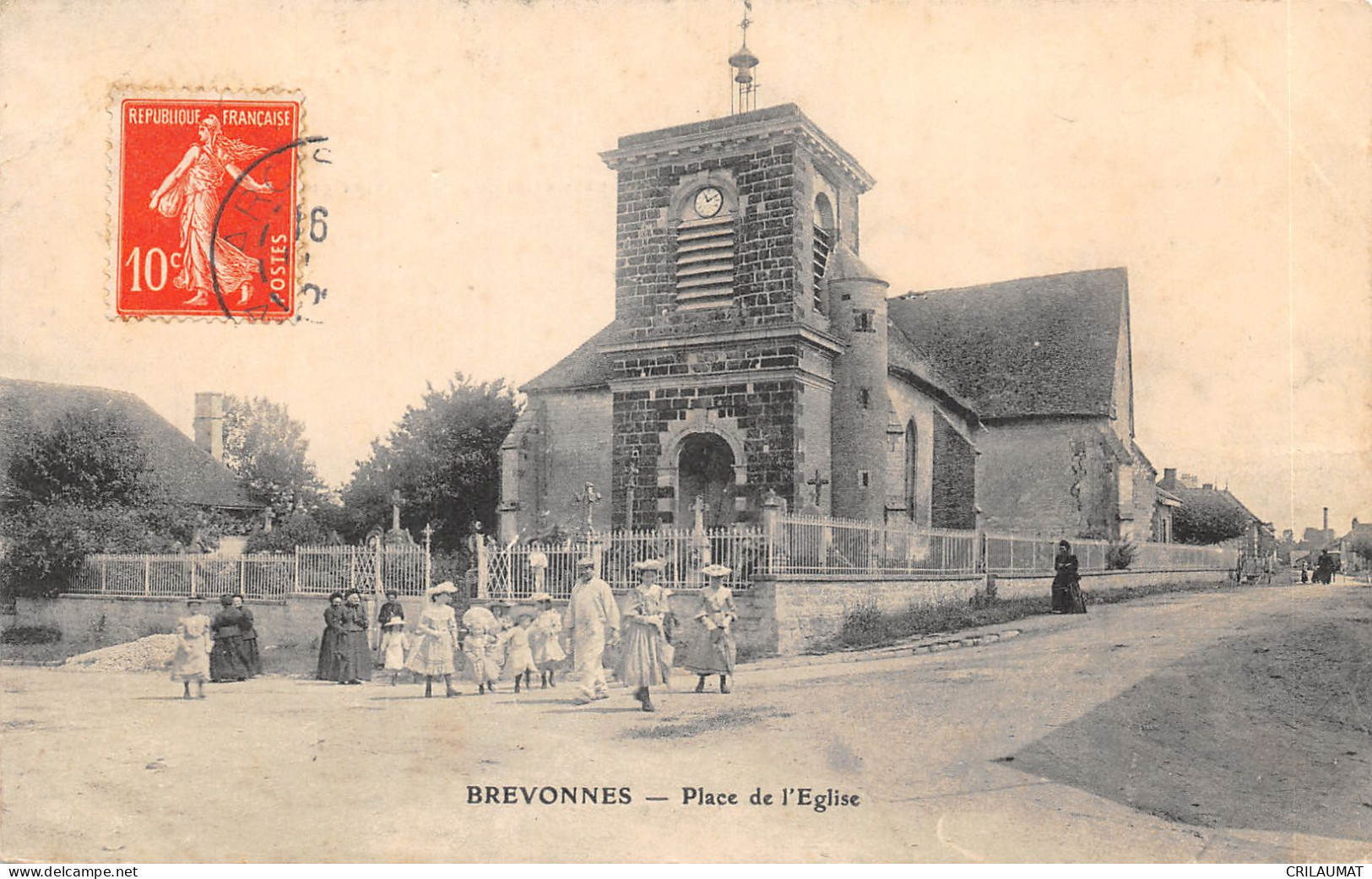 10-BREVONNES-PLACE DE L EGLISE-N°6027-C/0345 - Autres & Non Classés