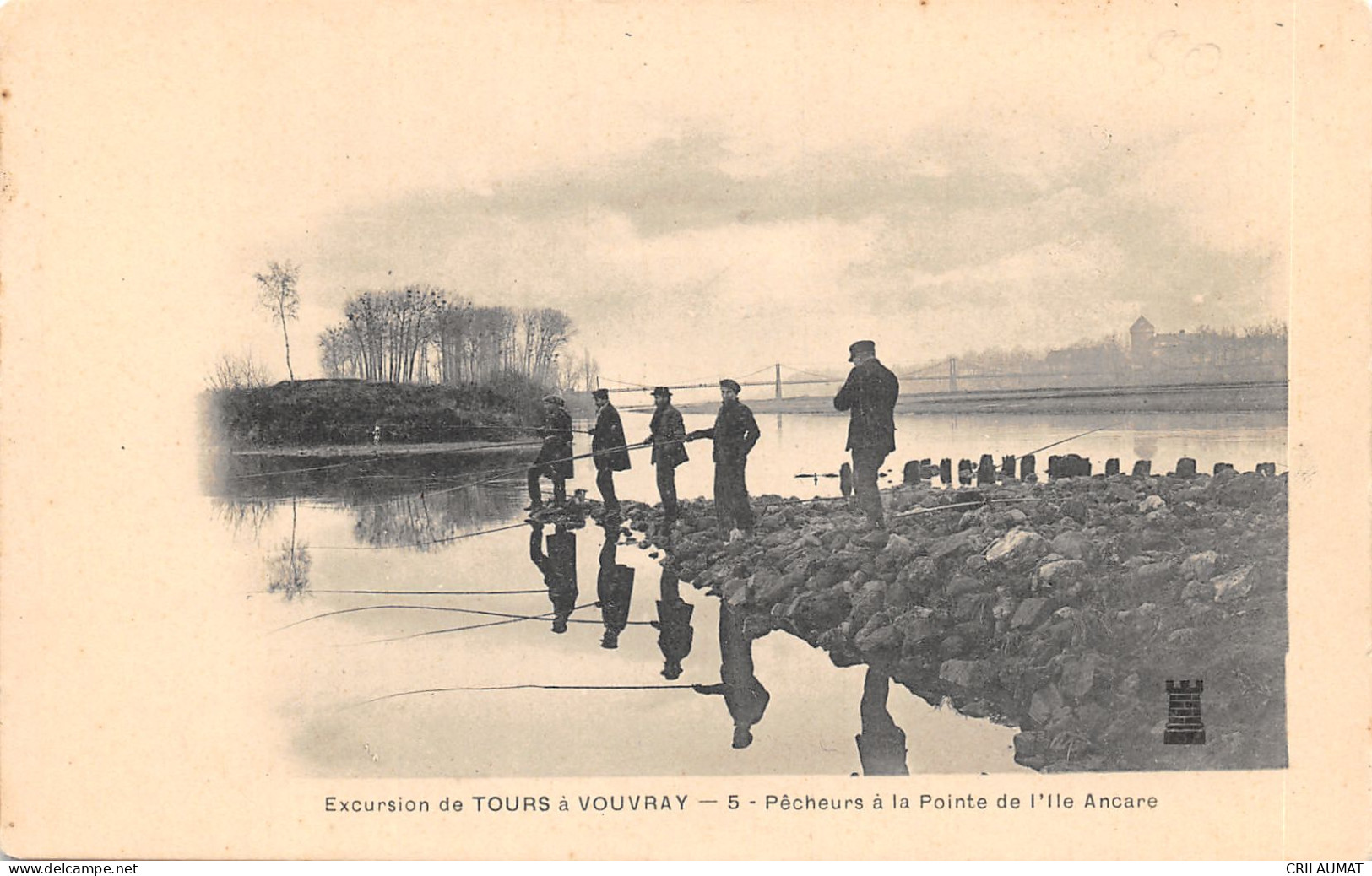 37-VOUVRAY-PECHEURS A LA POINTE DE L ILE ANCARE-N°6028-F/0317 - Vouvray