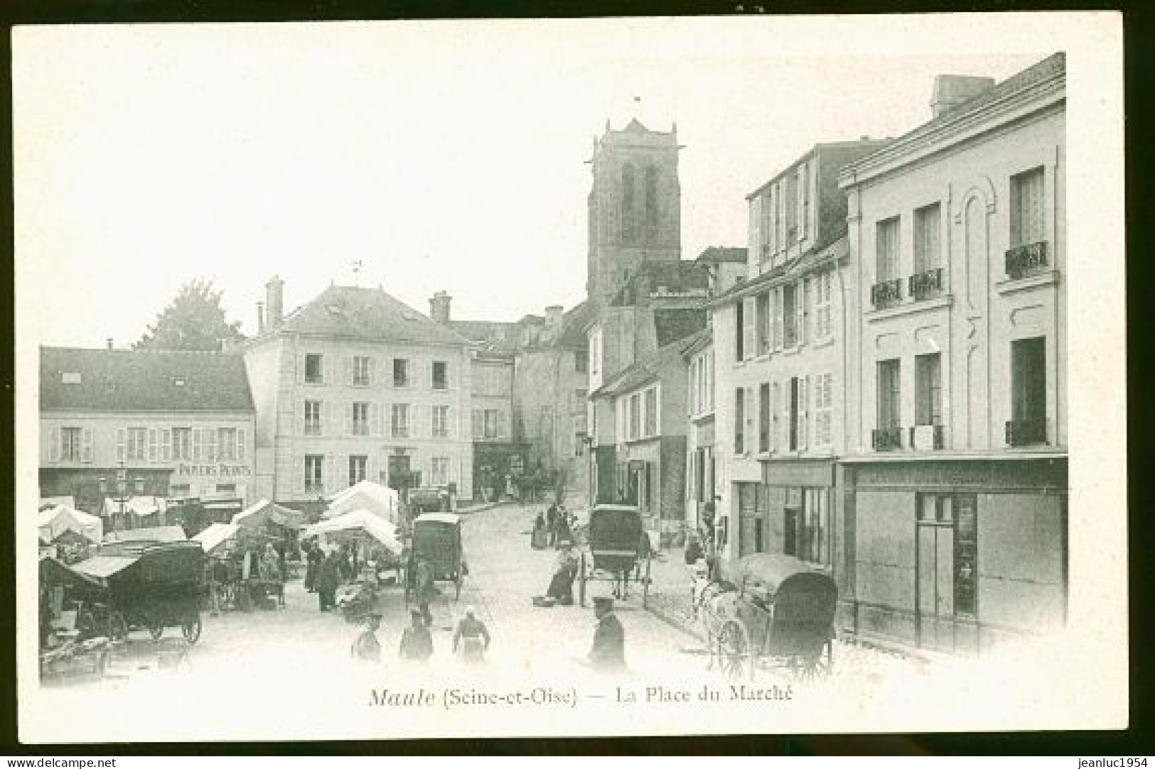 MAULE LA PLACE DU MARCHE - Maule