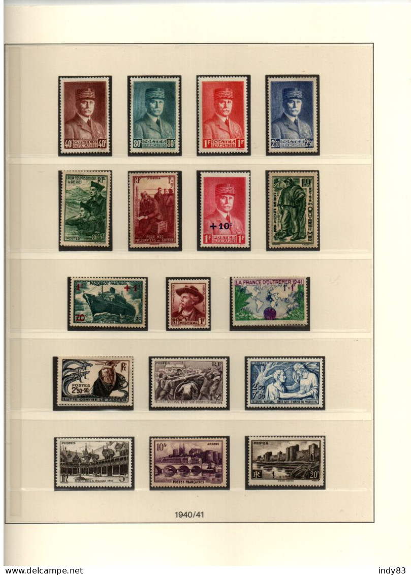 Collection timbres France 1940-1945 neufs ** MNH en Album Lindner T (réf.131-40 /17 pages)