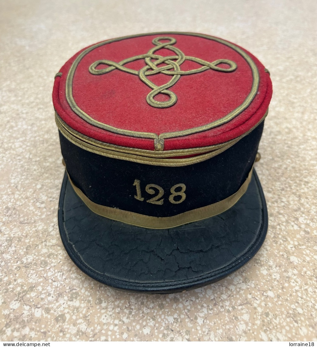 Kepi Polo De Lieutenant Du 128 éme R I - Copricapi