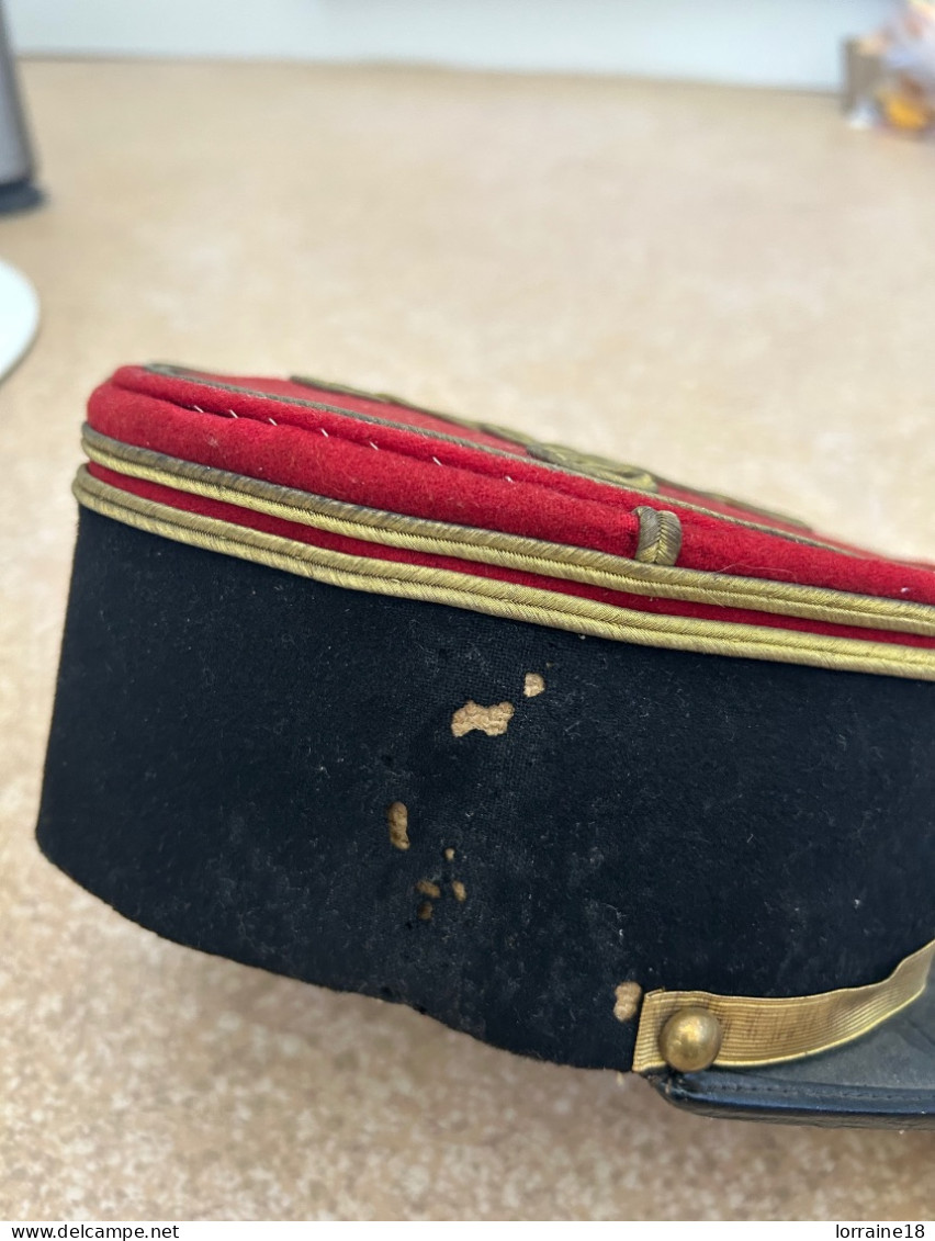 Kepi Polo De Lieutenant Du 128 éme R I - Cascos