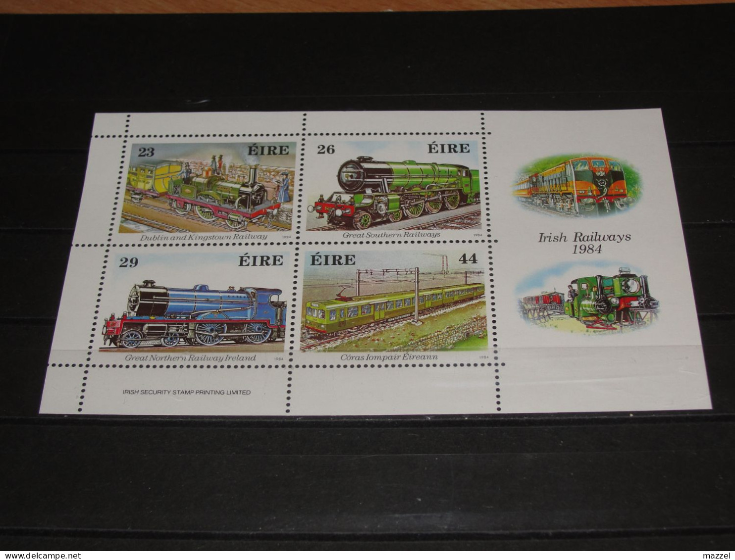 IERLAND,  BLOK 5   POSTFRIS ( MNH), - Blocs-feuillets