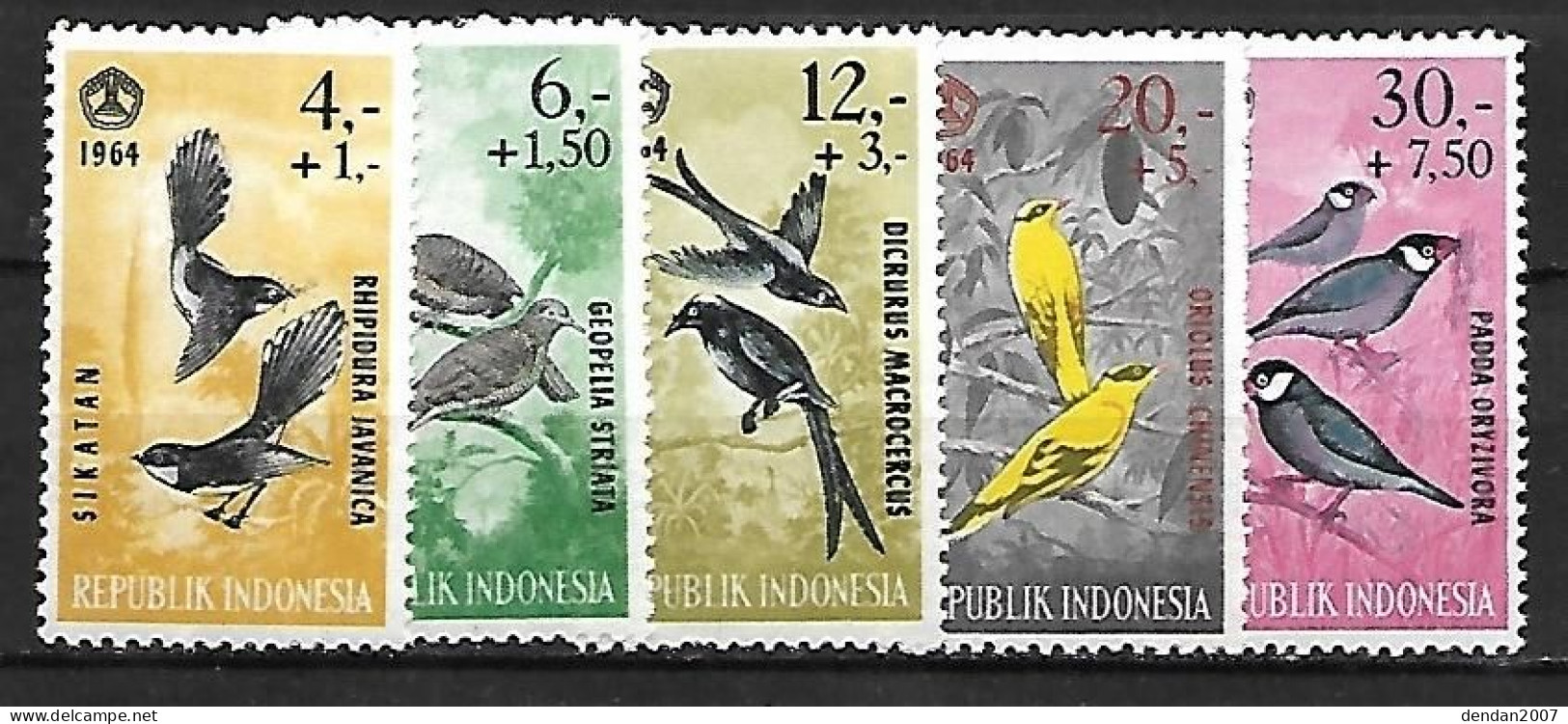 Indonesia - MNH ** 1965 : 4 Songbirds + Zebra Dove - Songbirds & Tree Dwellers