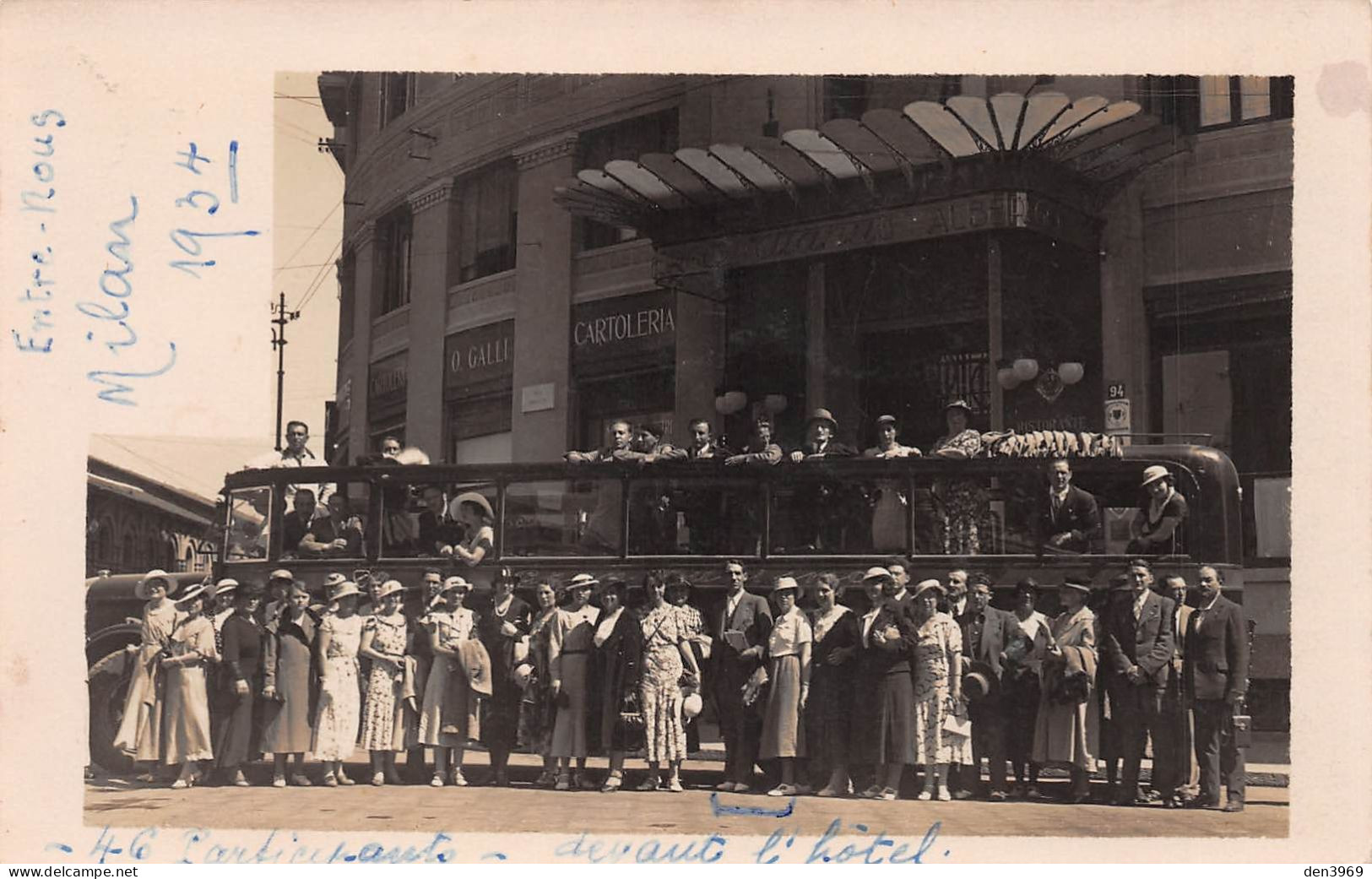 Italie - MILAN - Autobus Devant L'Hôtel O. Galli - Carte-Photo, écrit 1934 (2 Scans) Mlle Lacroix à Andelot-en-Montagne - Milano (Mailand)