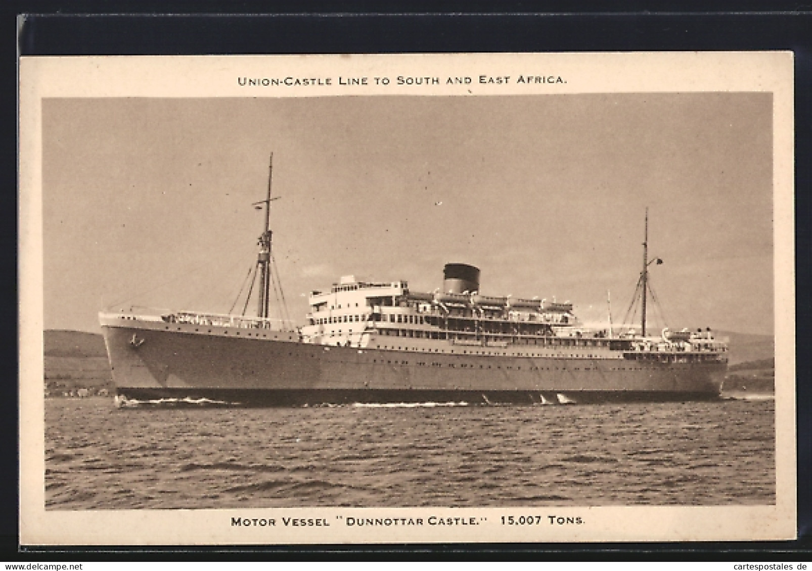 AK Passagierschiff Dunnottar Castle, Motor Vessel, Union-Castle Line To South And East Africa  - Steamers