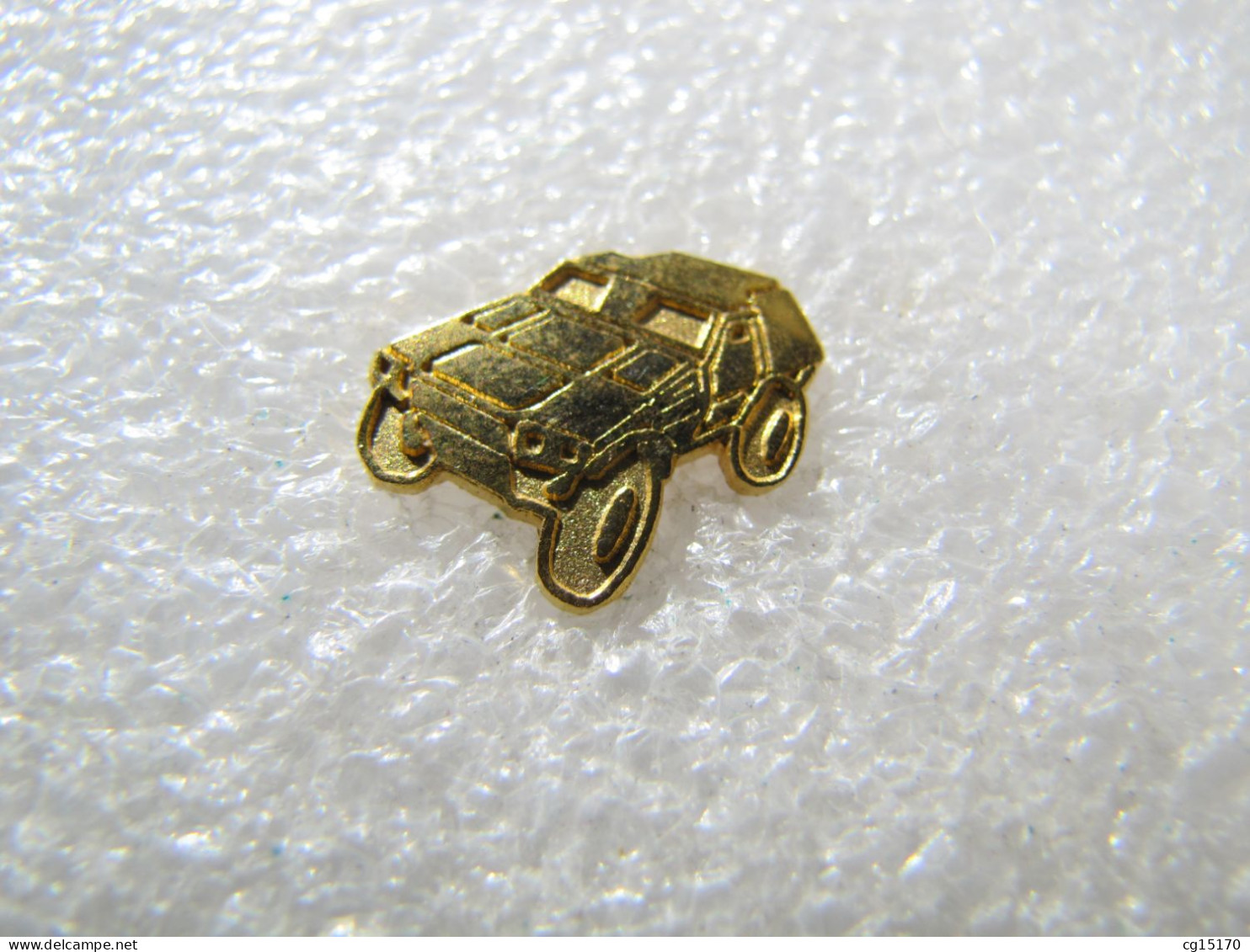 PIN'S     V B L  PANHARD   MILITARIA - Army