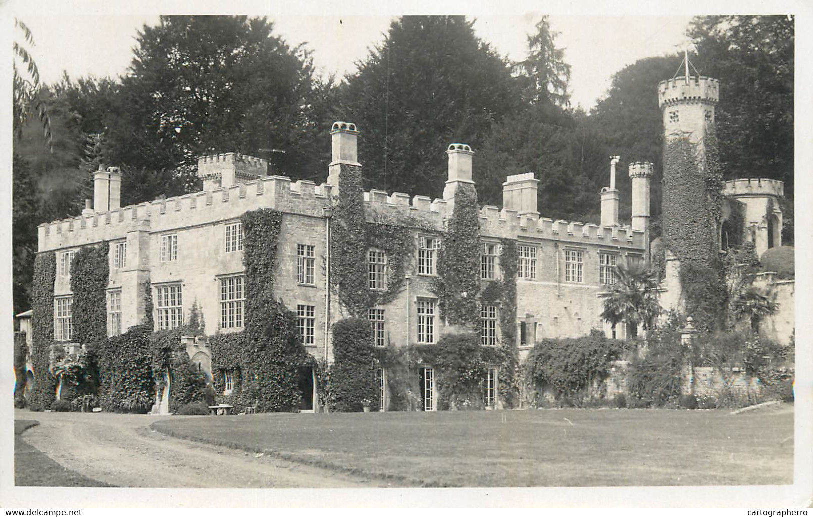 British Castles Architecture Facade Tower - Châteaux