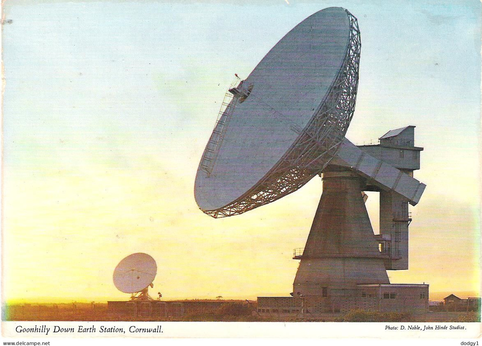 GOONHILLY DOWN EARTH STATION, CORNWALL, ENGLAND. UNUSED POSTCARD Mm1 - Autres & Non Classés