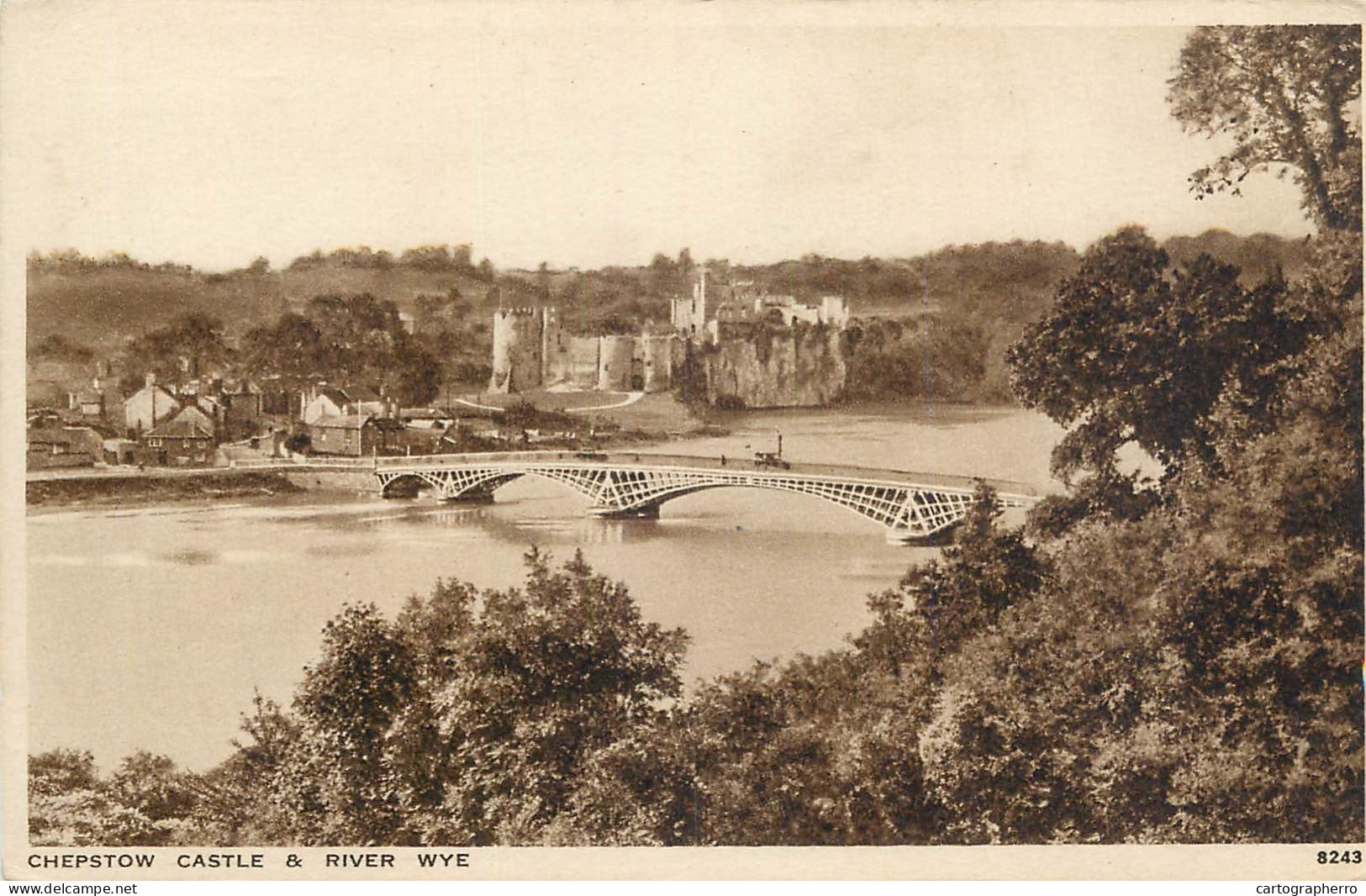 British Castles Architecture Chepstow Castle Wye River - Castillos