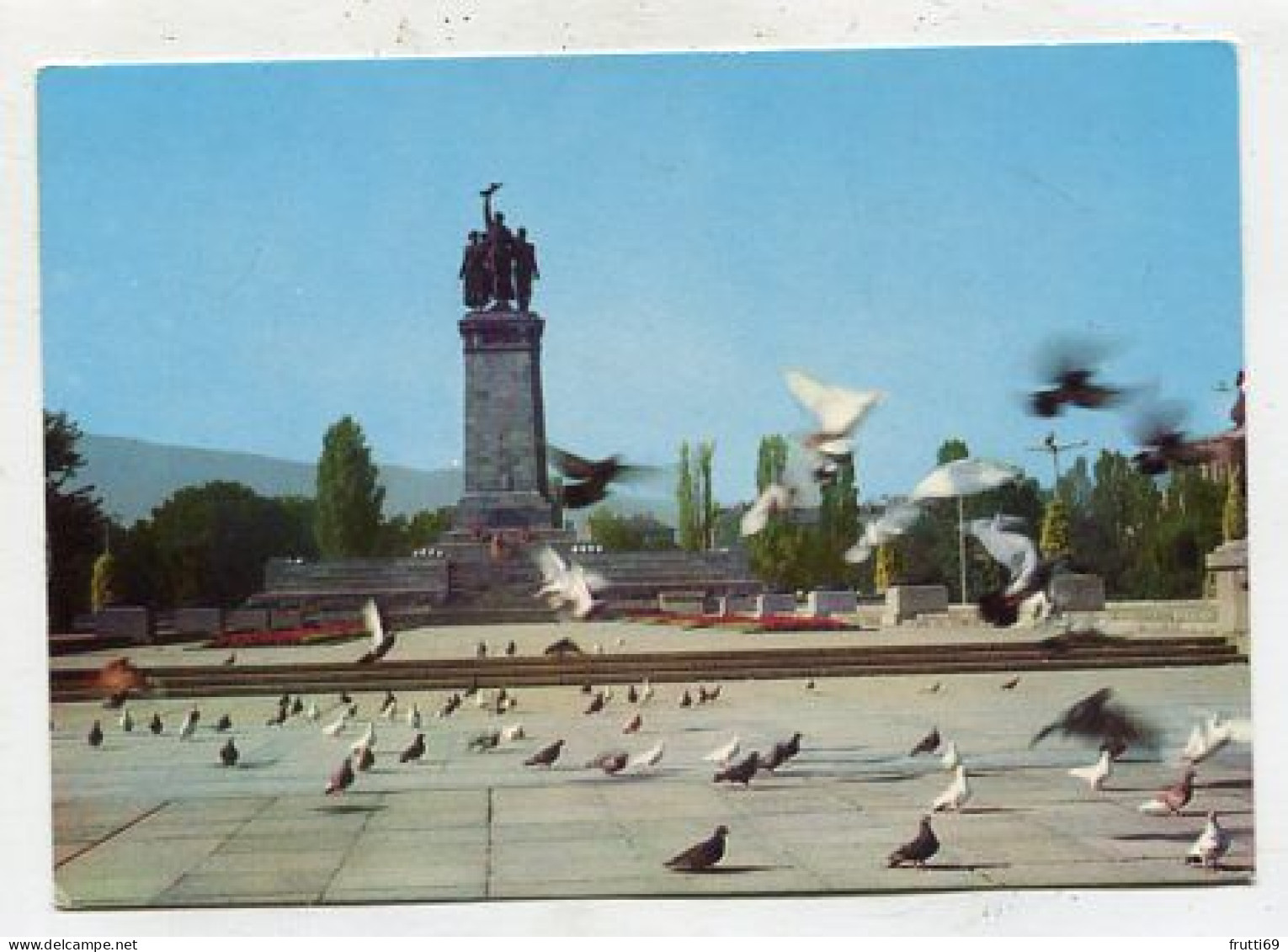 AK 213936 BULGARIA - Sofia - Das Denkmal Der Sowjetarmee - Bulgarije