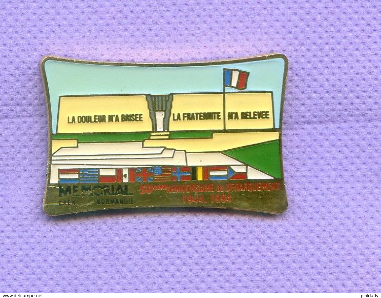 Gros Pins Armee Militaire 50 Anniversaire Debarquement Numéroté 668 I550 - Militaria