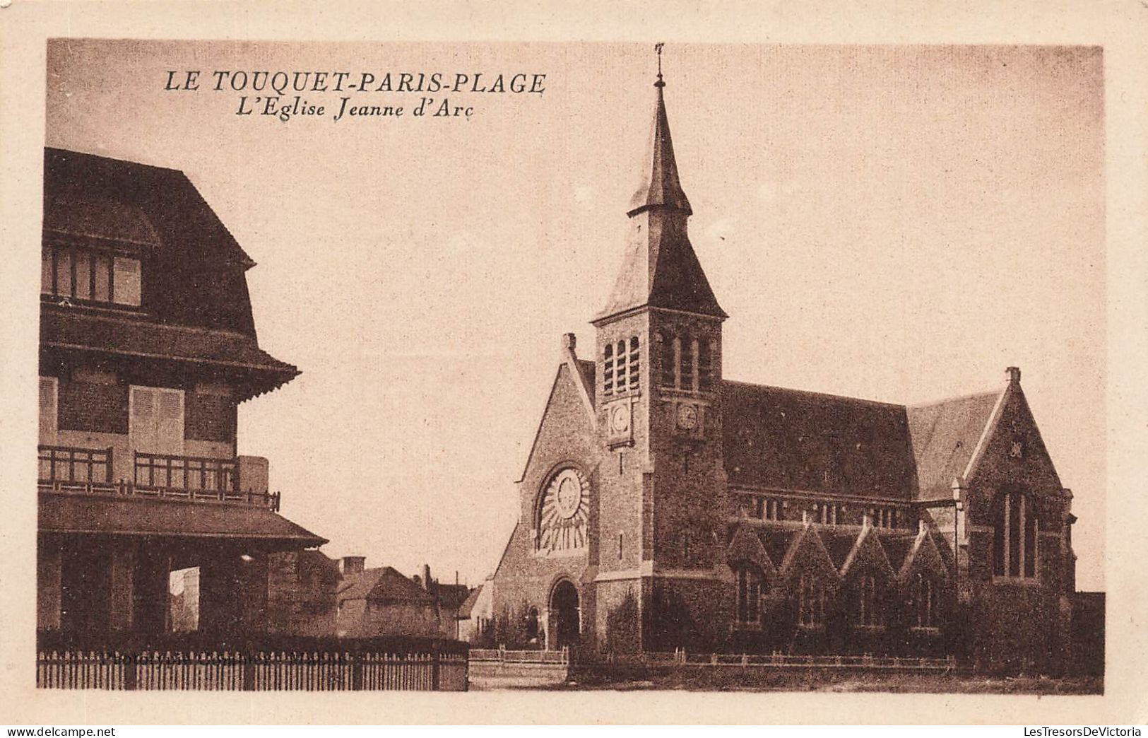 FRANCE - Le Touquet Paris Plage - Vue Sur L'église Jeanne D'Arc - Vue Générale - Carte Postale Ancienne - Montreuil
