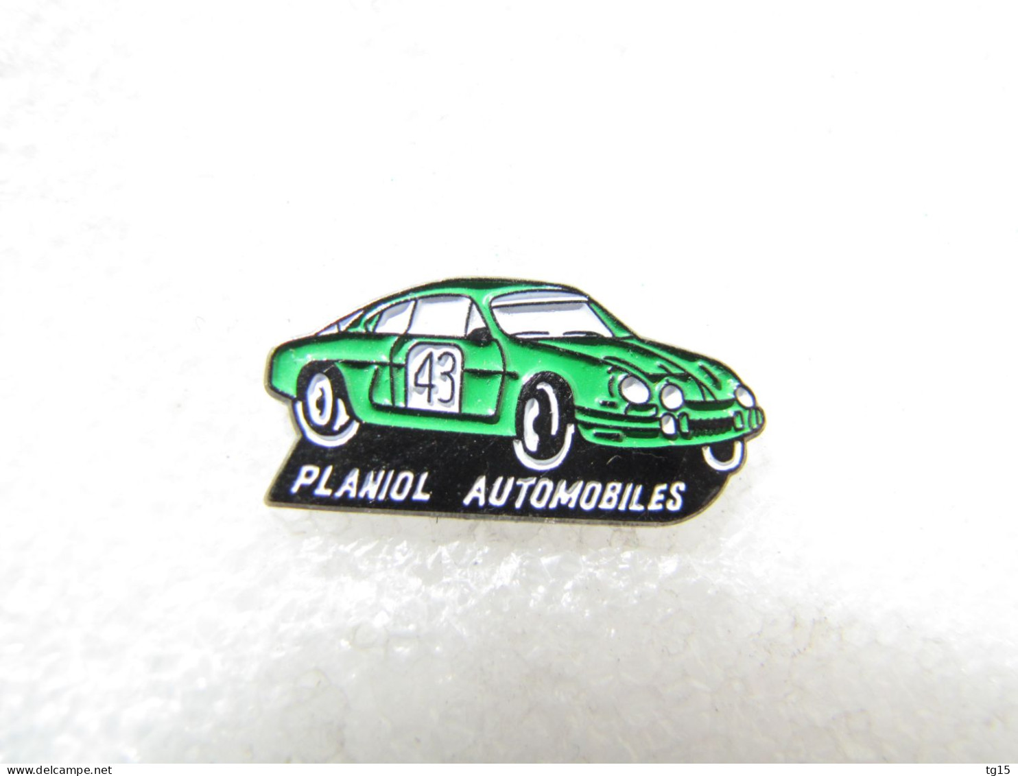 PIN'S  ALPINE RENAULT A 110 BERLINETTE  PLANIOL AUTOMOBILES - Renault