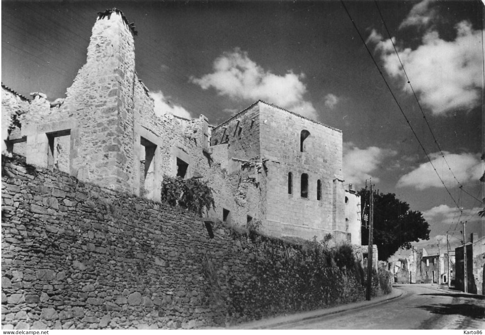 Oradour Sur Glane * La Route De Limoges * Détruit Le 10 Juin 1944 * Ww2 Guerre 1939 1945 - Oradour Sur Glane