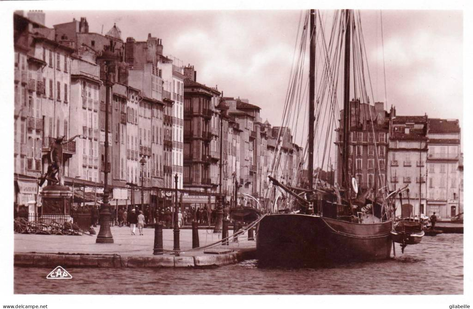 83 - Var -   TOULON -  Les Quais - Toulon