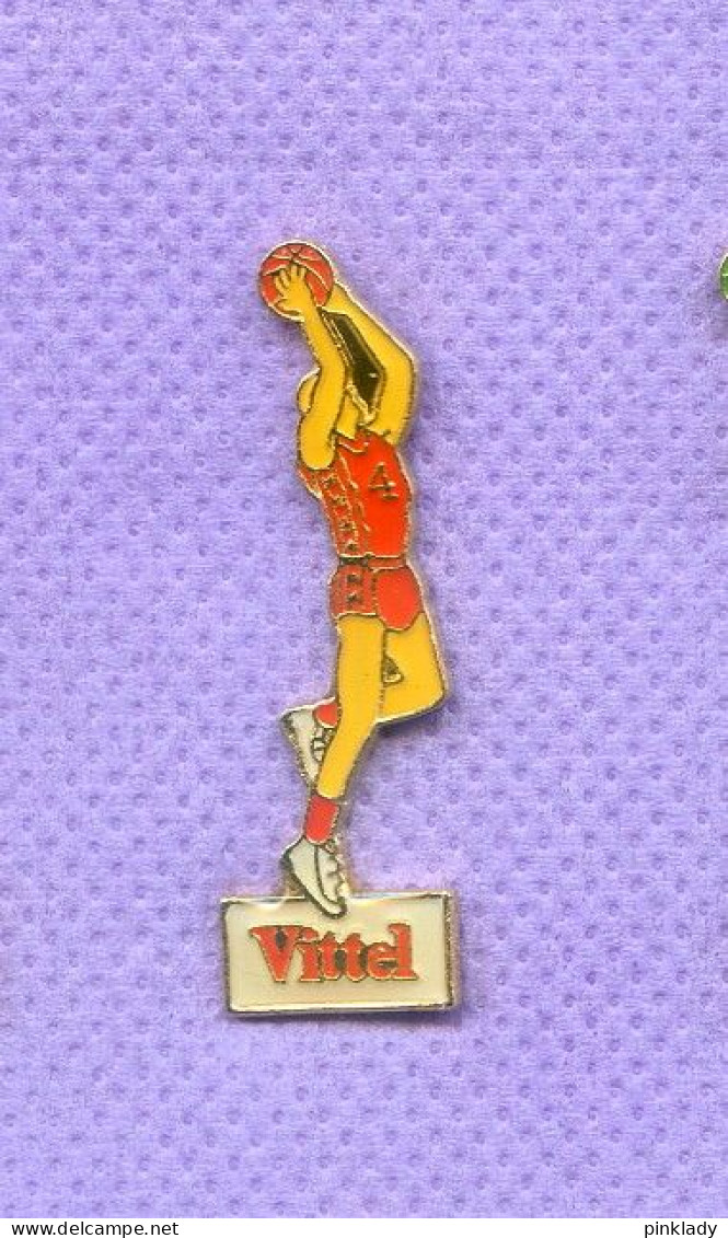 Rare Pins Basketball Eau Vittel I668 - Pallacanestro