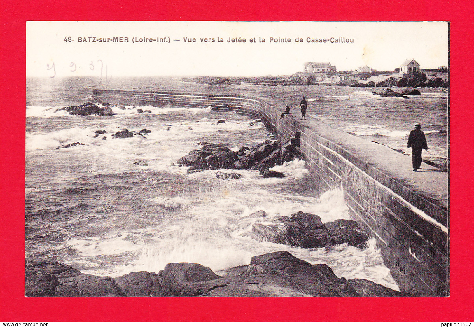 F-44-Batz Sur Mer-02P6 Vue Vers La Jetée Et La Pointe De Casse Caillou, Petite Animation, Cpa BE - Batz-sur-Mer (Bourg De B.)