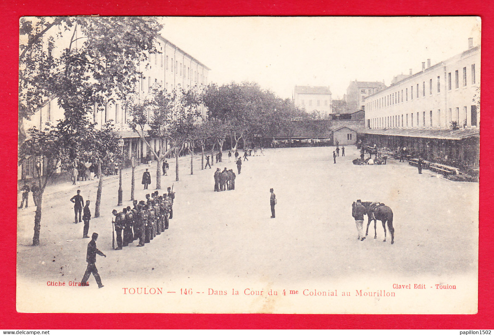 F-83-Toulon-47P96  Dans La Cour Du 4ème Colonial Au Mourillon, Animation, Cpa BE - Toulon