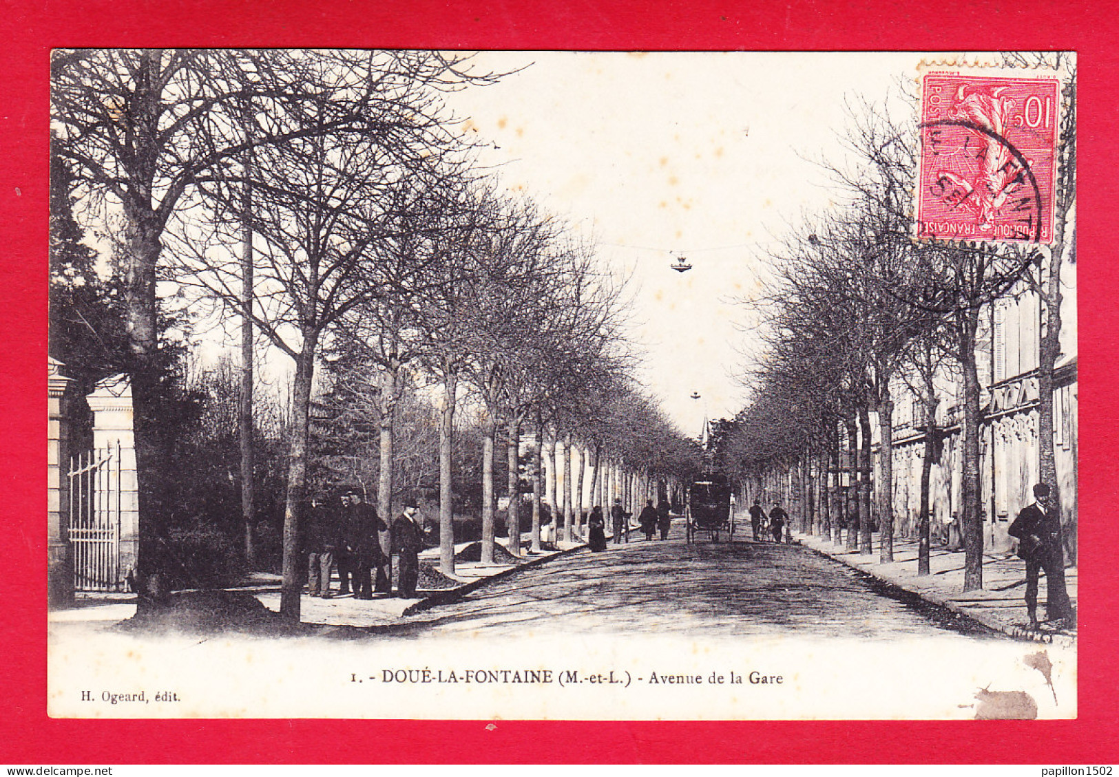 F-49-Doué La Fontaine-03A03  Avenue De La Gare, Animation, Cpa BE - Doue La Fontaine