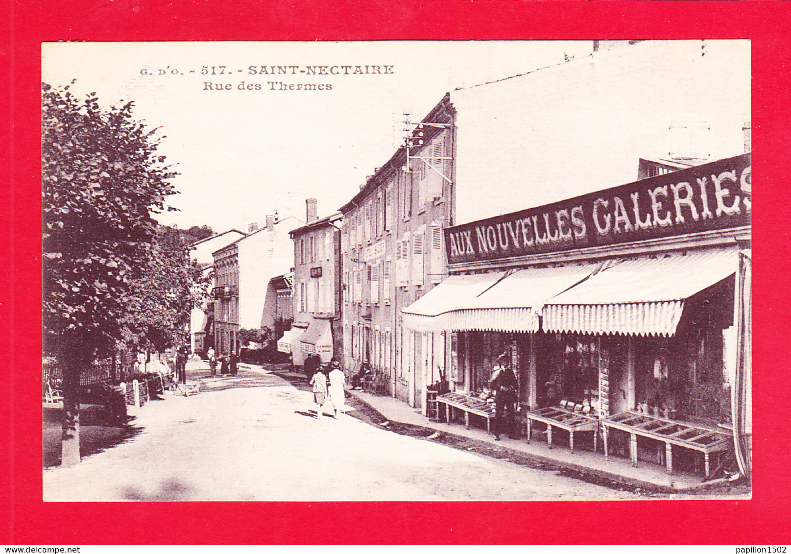 F-63-Saint Nectaire-07Ph83  La Rue Des Thermes, Magasin Aux Nouvelles Galeries, Cpa BE - Saint Nectaire