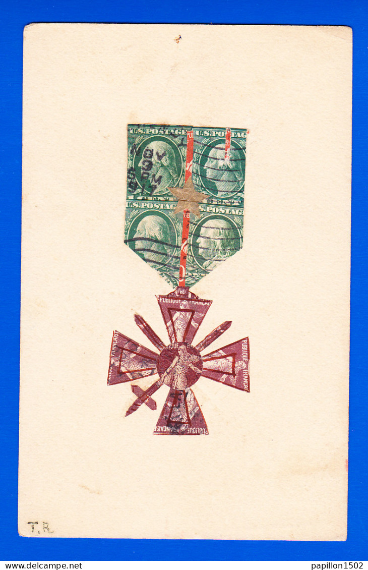 Timbres-07P57 Croix Fabriquée Avec Des Timbres Français Et Américains, Cpa BE - Timbres (représentations)