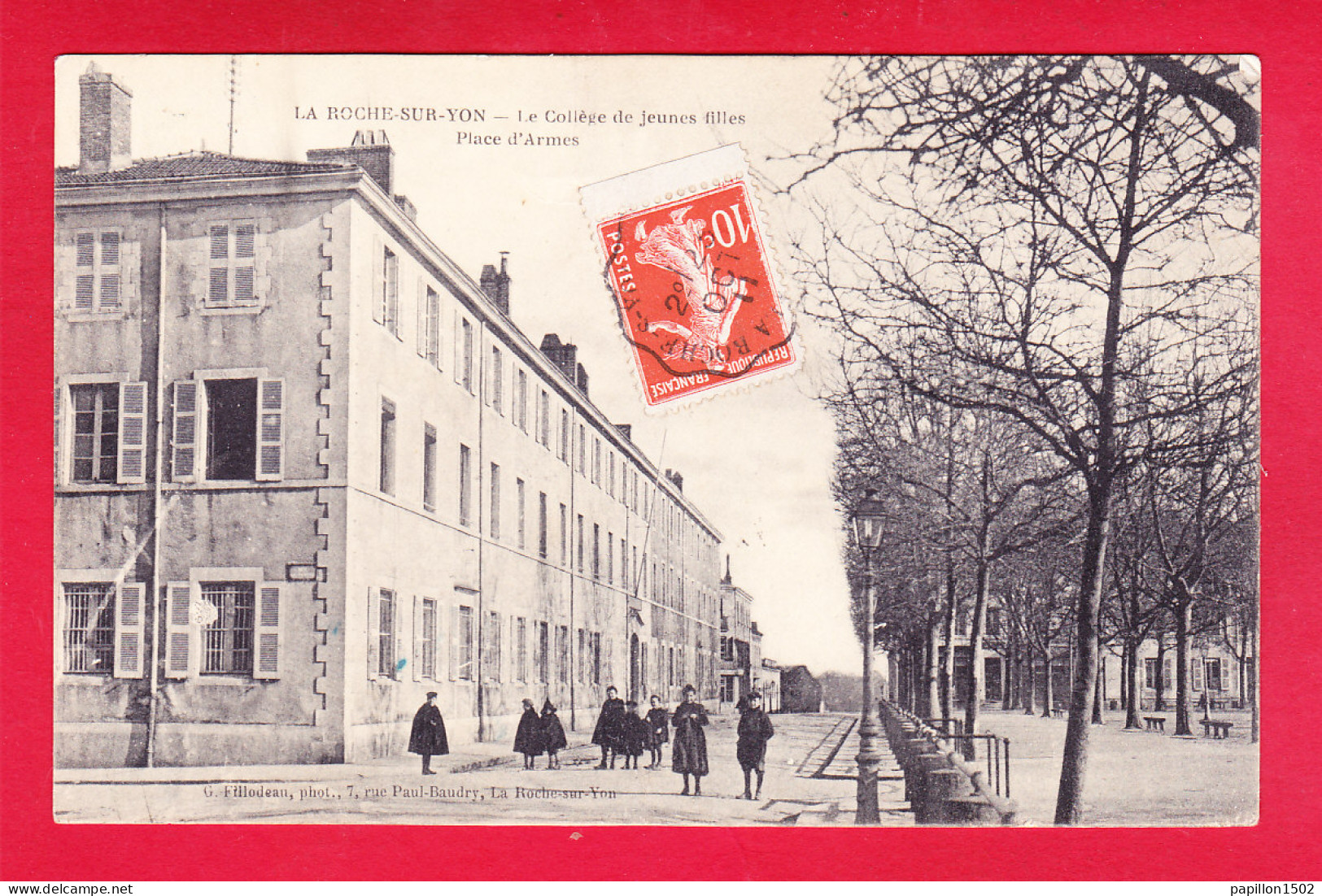 F-85-La Roche Sur Yon-33Ph47  Le Collège De Jeunes Filles, Place D'armes, Animation, Cpa  - La Roche Sur Yon