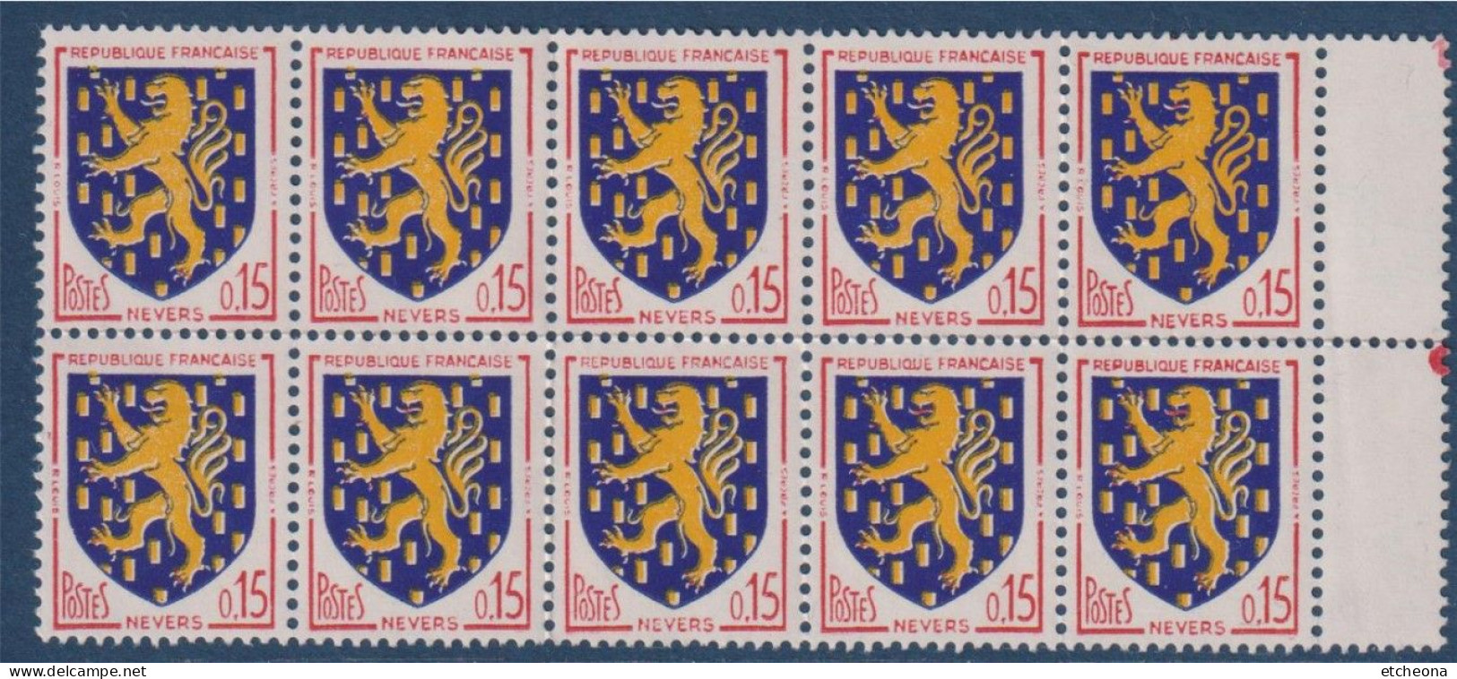 Nevers Armoiries De Villes IV N°1354 Bande De 10 Timbres Neufs Avec Pont De Feuille à Droite - 1941-66 Wappen