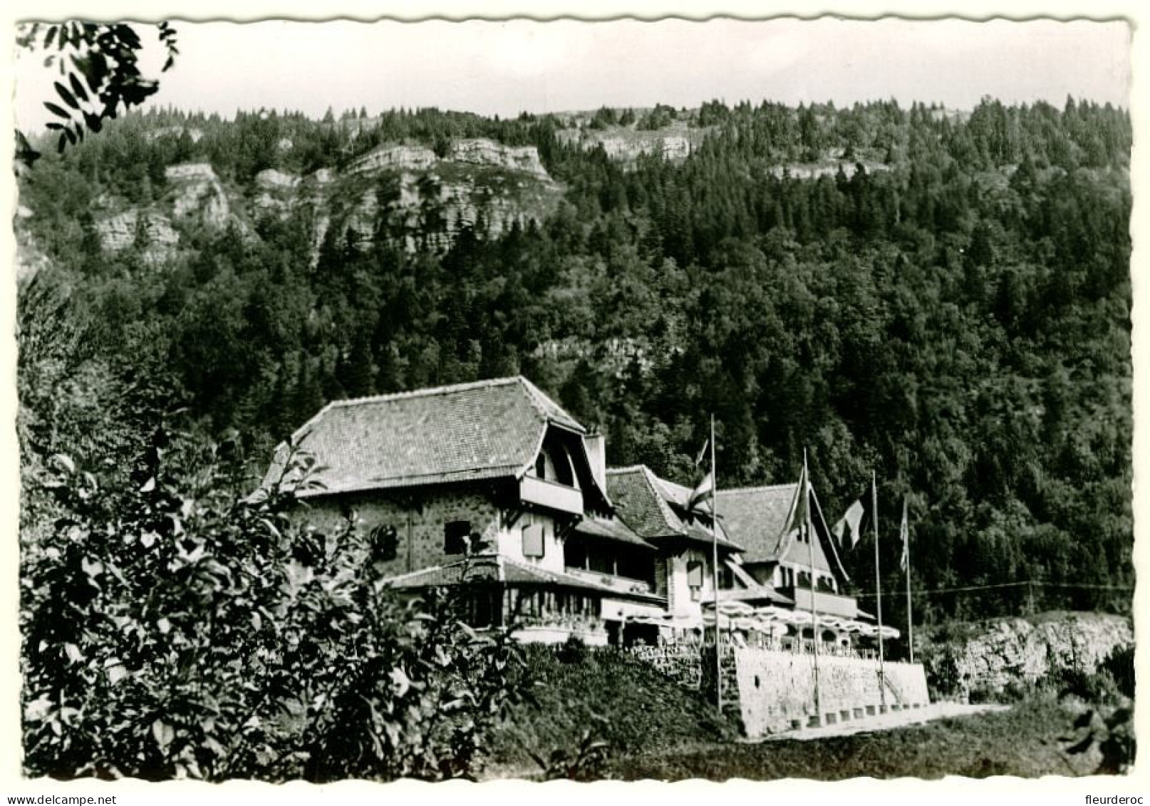 1 - M54221CPM - GEX - Les Hotels Du Pailly - La Gentiane - Très Bon état - AIN - Gex