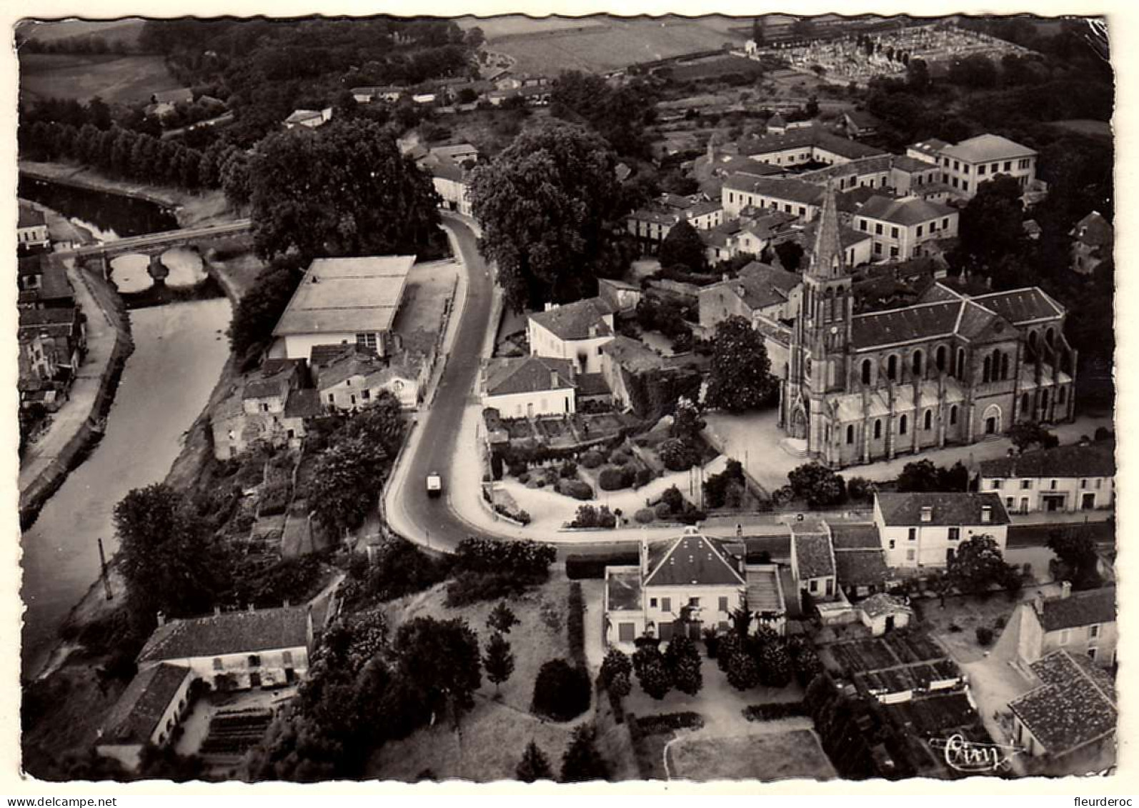 40 - M57300CPM - TARTAS - Vue Aerienne - Quartier Eglise - Bon état - LANDES - Tartas