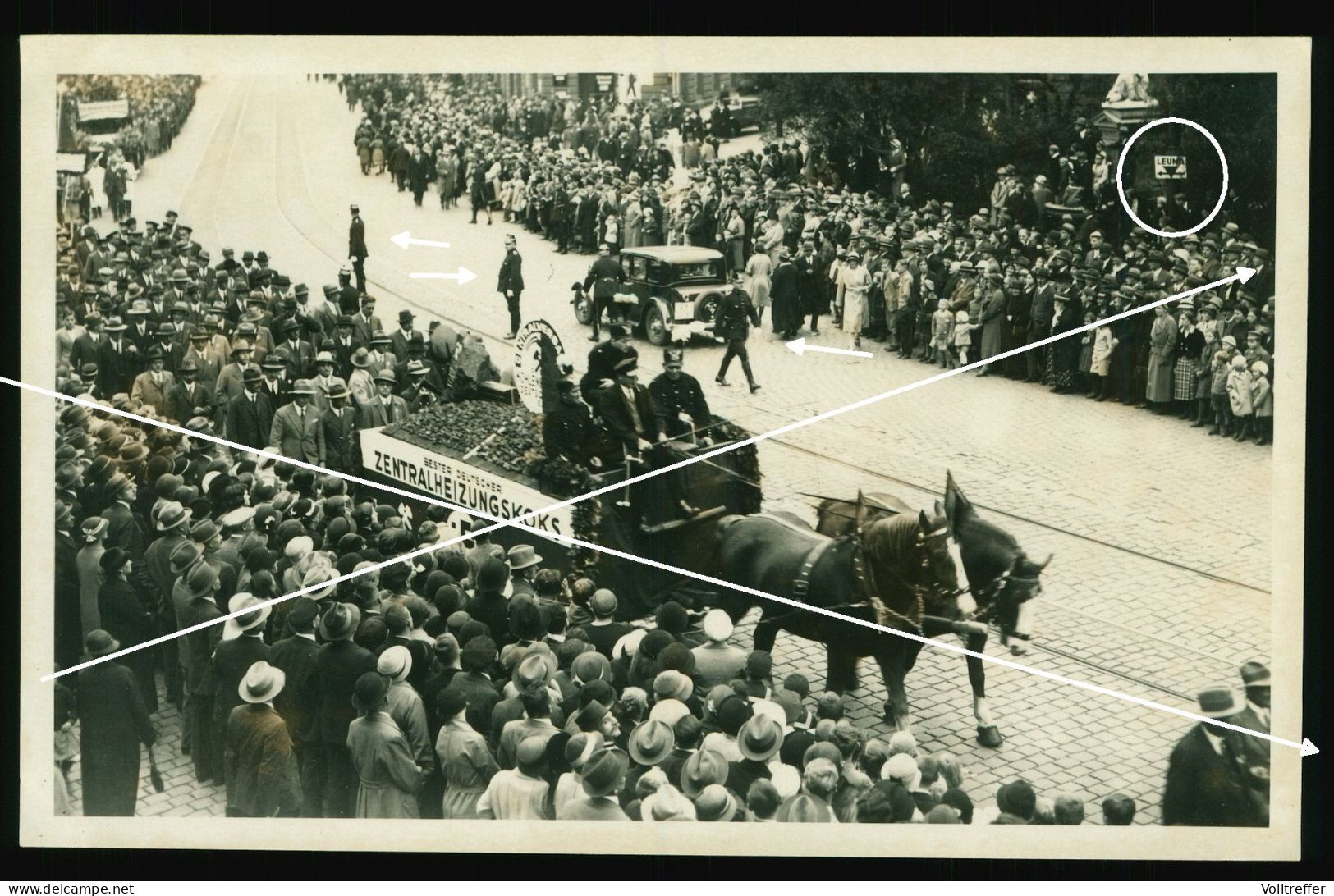 Orig. Foto AK Oktober 1933 Fest Der Handwerker Stuttgart Wohl Bei Schloßplatz Königstraße ? Kohlenwagen Leuna Schild - Stuttgart