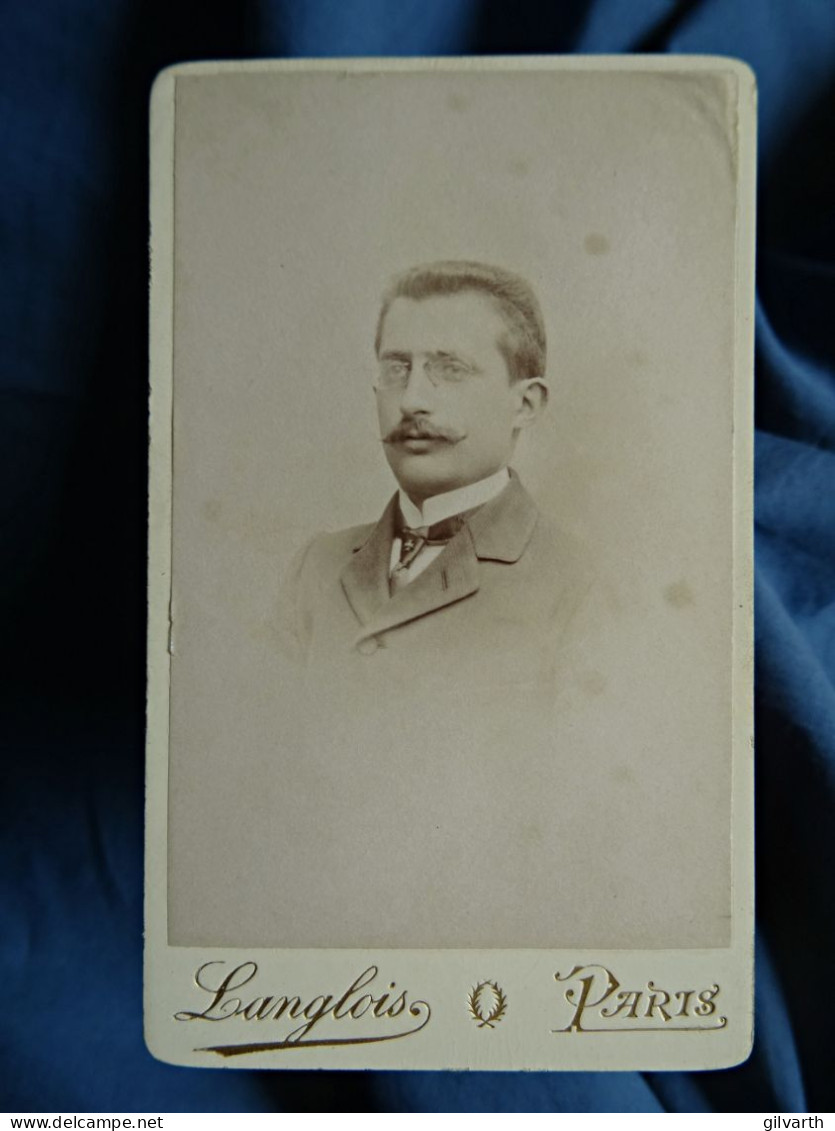 Photo CDV Langlois à Paris  Portrait Homme Moustachu  Lorgnons  CA 1890-95 - L678 - Ancianas (antes De 1900)