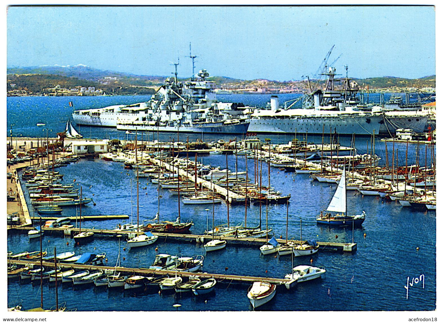 Toulon - Le Port Et Le Cuirassé Jean Bart - Toulon