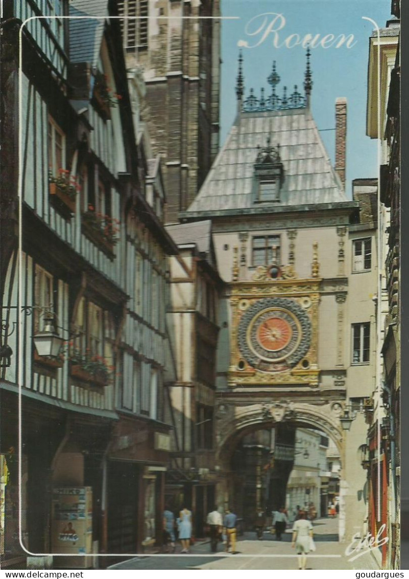 Rouen - Le Gros Horloge, à Gauche, Vieilles Maisons à Colombage- (P) - Rouen