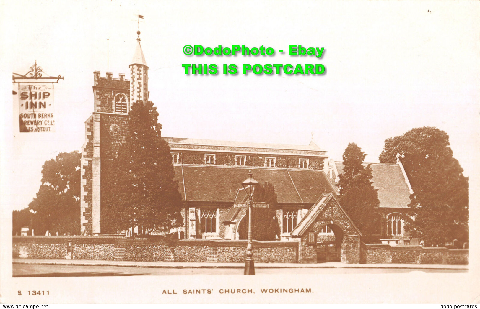 R427262 Wokingham. All Saint Church. W. H. Smith. Kingsway Real Photo Series - Welt