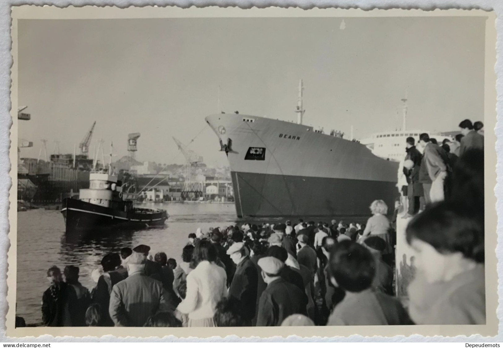 Photo Ancienne - Snapshot - Bateau BEARN - Cargo Pétrolier - Transport SFTP - Pousseur - Bateaux